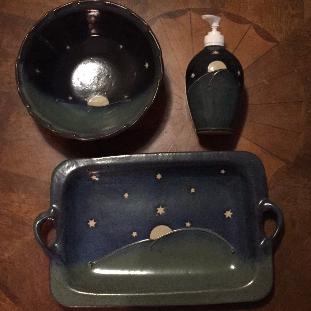 Handmade Plate, Never Used. Set Option Available - Picture 5 of 5